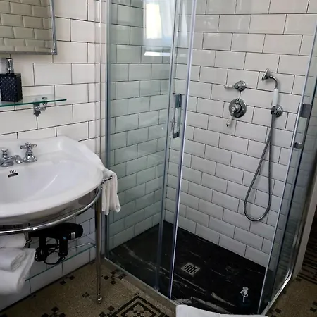 Top Central Suite *
